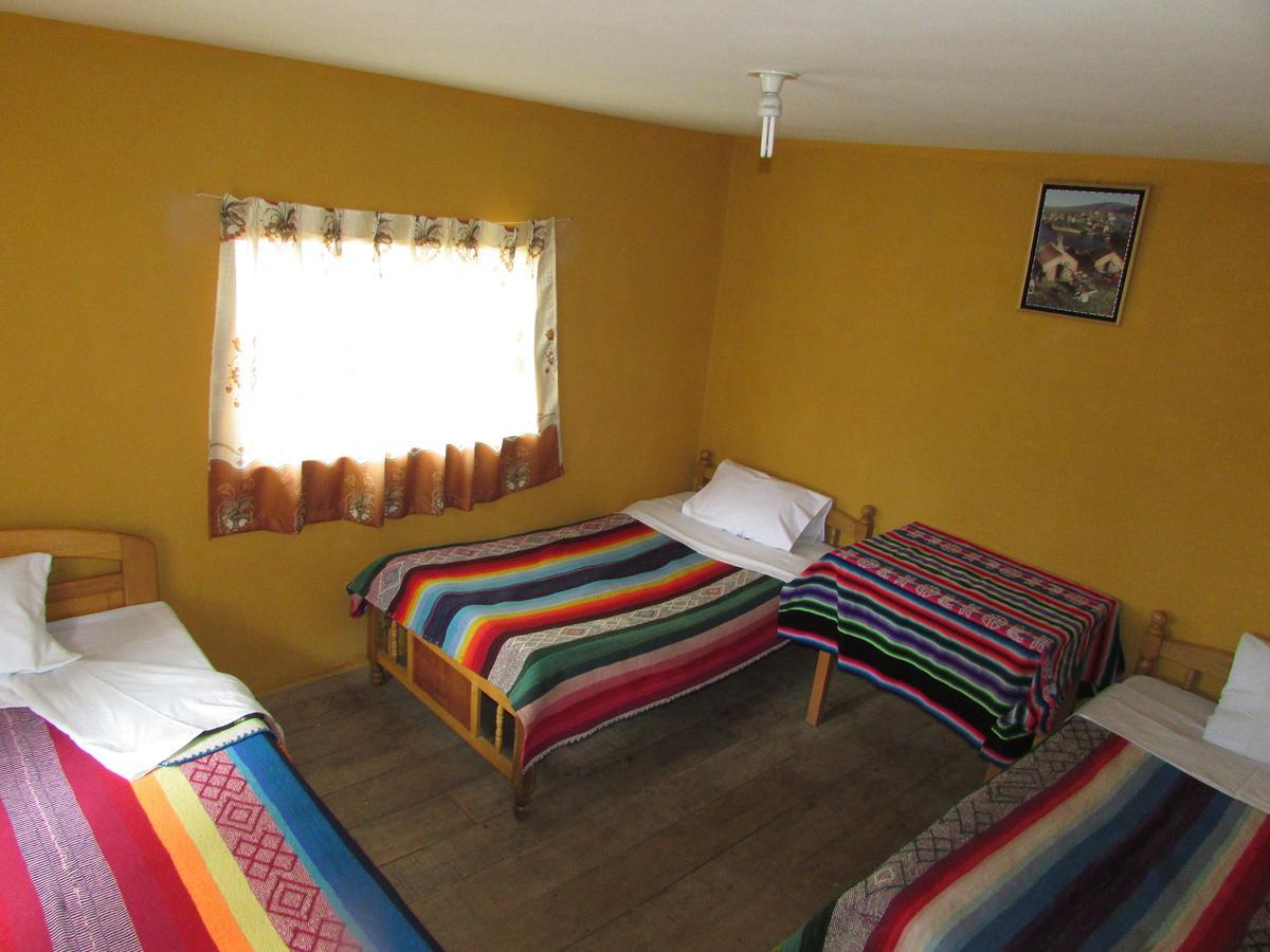 Gasthaus Titicaca Chaska Wasi Amantani Isla Amantani Exterior foto